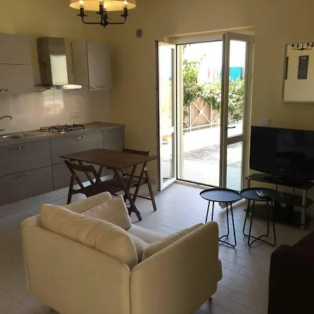 Roseto Beach Club Casa Scrisi